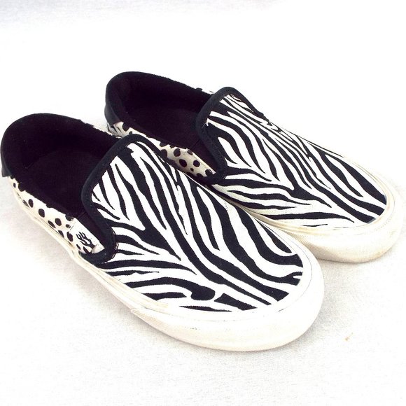 Mammoth Blue Pattern Print Sneaker Shoes For Men Women
